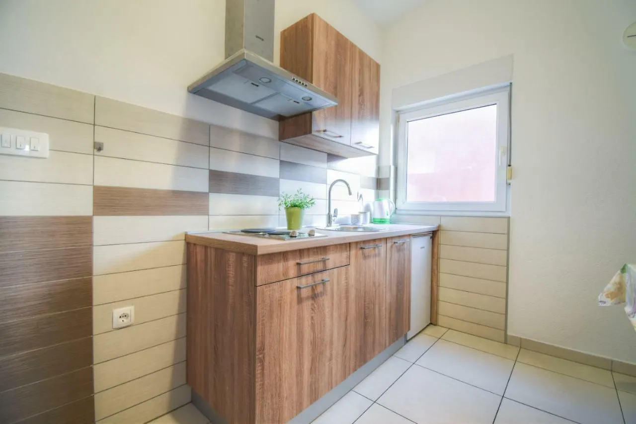 Apartmani Matko Zadar 0*,  Croatia